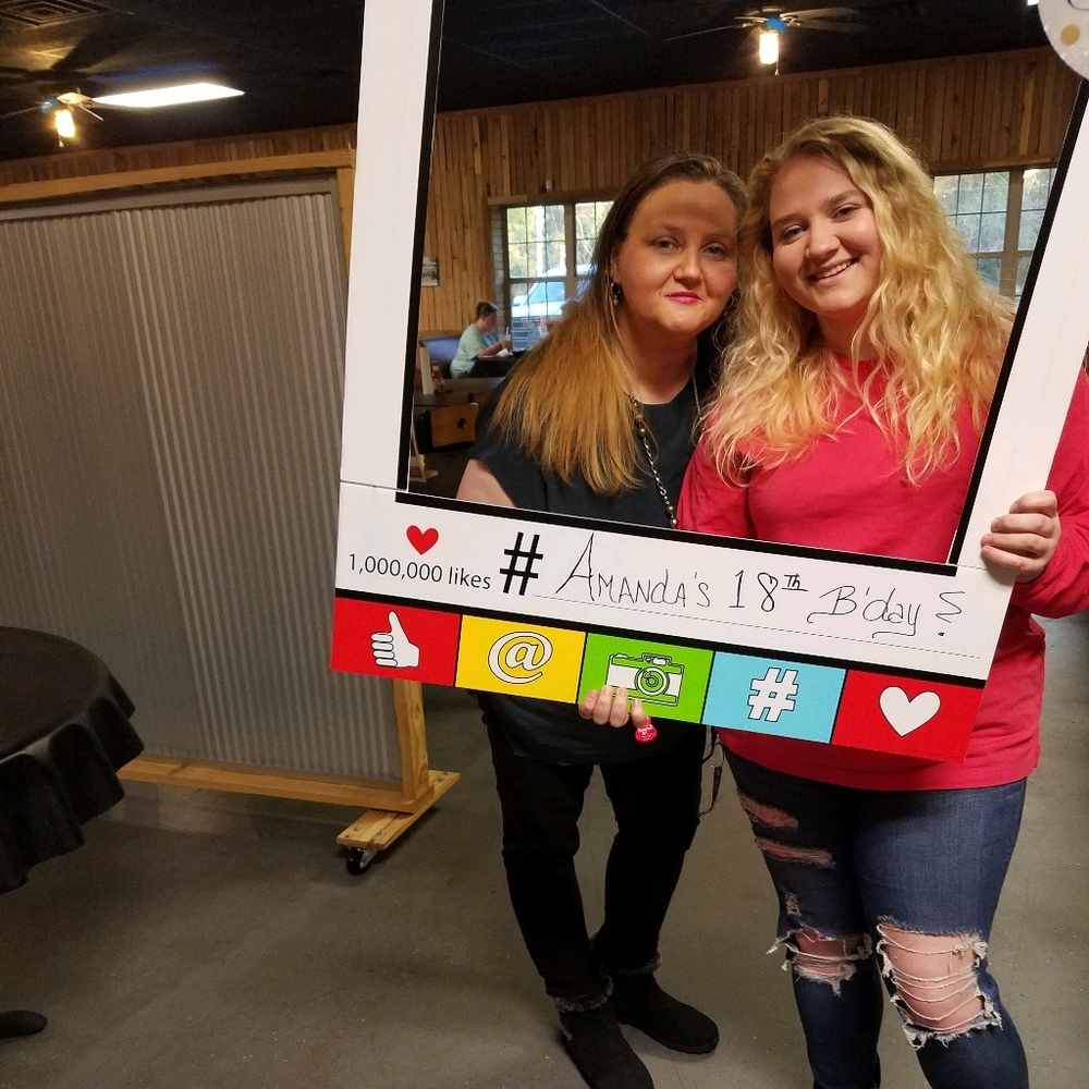 Meet your Posher, Jenn